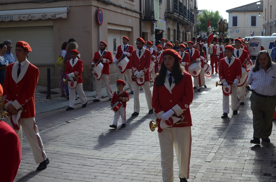 ../Bilder/2015/08/22/ElCarmenCoronacion1012/Fotos/LMS_4325.JPG