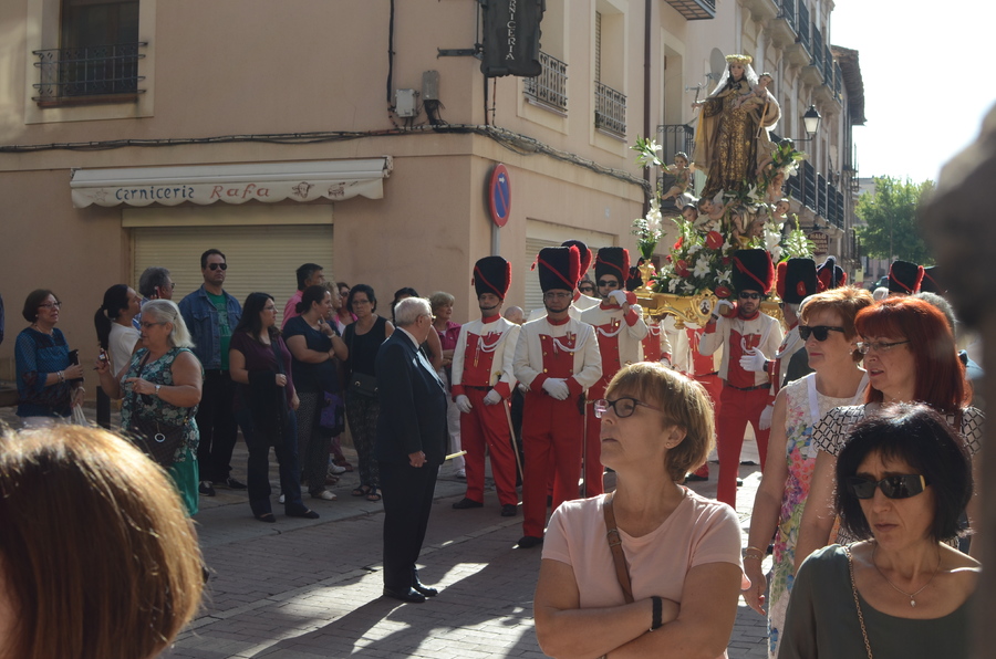 ../Bilder/2015/08/22/ElCarmenCoronacion1012/Fotos/LMS_4332.JPG