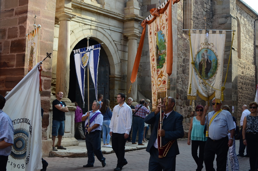 ../Bilder/2015/08/22/ElCarmenCoronacion1012/Fotos/LMS_4342.JPG