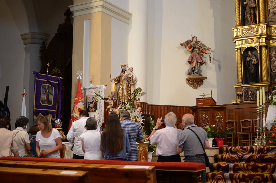 ../Bilder/2015/08/22/ElCarmenCoronacion1012/Fotos/LMS_4349.JPG