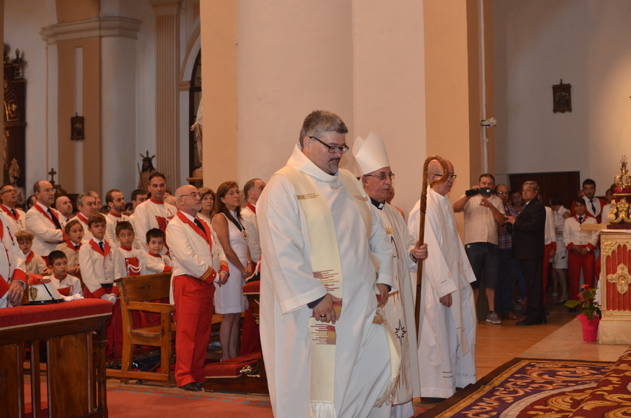 ../Bilder/2015/08/22/ElCarmenCoronacion1012/Fotos/LMS_4366.JPG