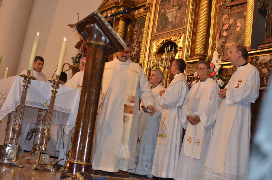 ../Bilder/2015/08/22/ElCarmenCoronacion1012/Fotos/LMS_4367.JPG