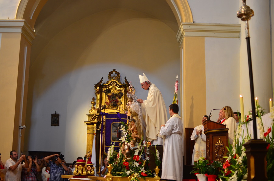 ../Bilder/2015/08/22/ElCarmenCoronacion1128/Fotos/LMS_4413.JPG