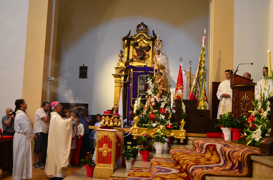 ../Bilder/2015/08/22/ElCarmenCoronacion1128/Fotos/LMS_4417.JPG