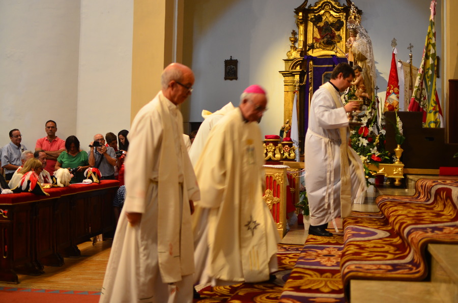 ../Bilder/2015/08/22/ElCarmenCoronacion1128/Fotos/LMS_4430.JPG