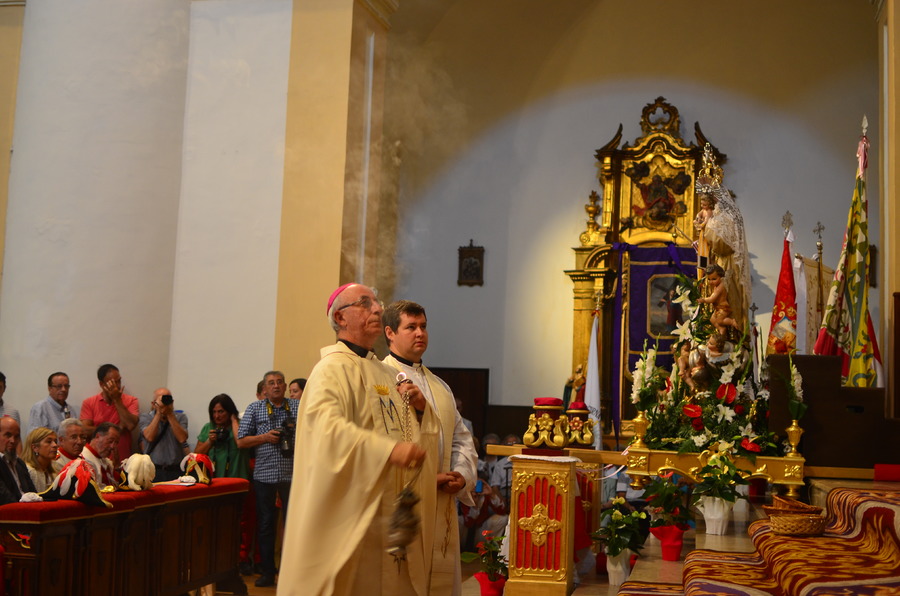 ../Bilder/2015/08/22/ElCarmenCoronacion1128/Fotos/LMS_4433.JPG