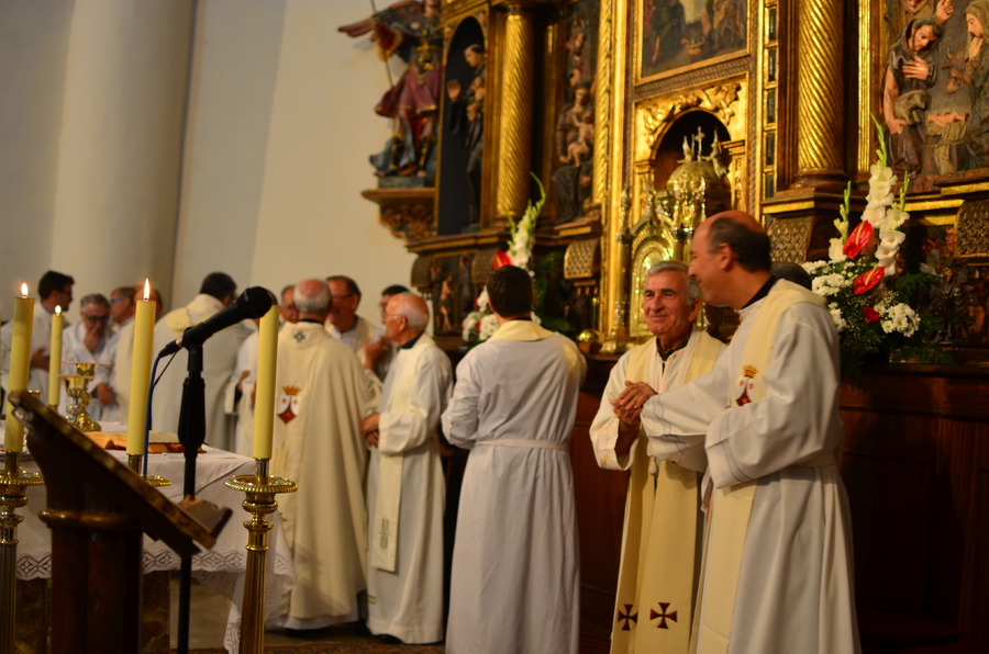 ../Bilder/2015/08/22/ElCarmenCoronacion1128/Fotos/LMS_4450.JPG