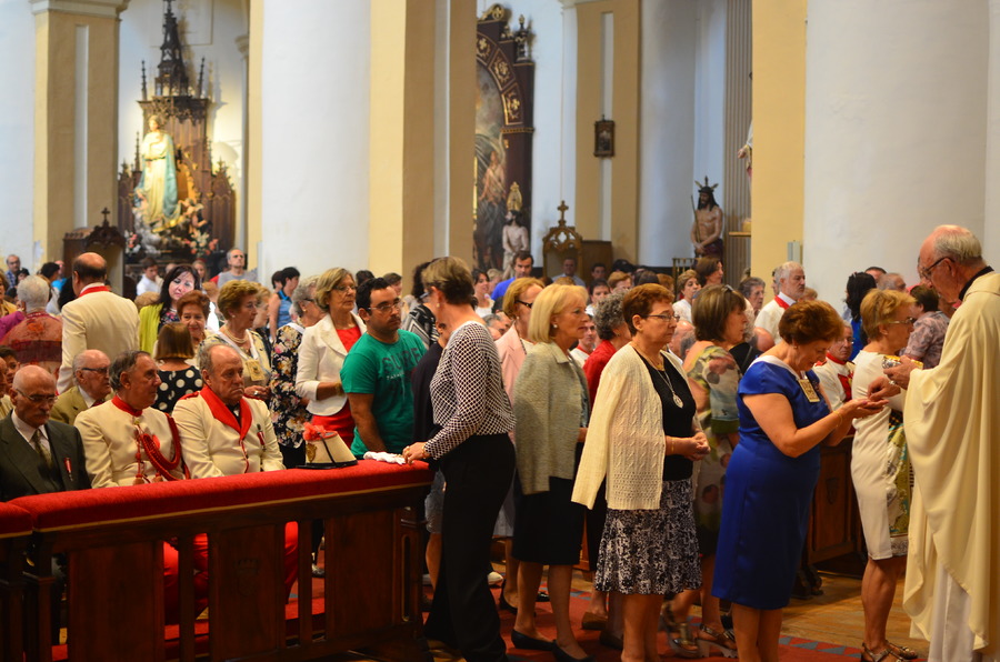 ../Bilder/2015/08/22/ElCarmenCoronacion1128/Fotos/LMS_4468.JPG