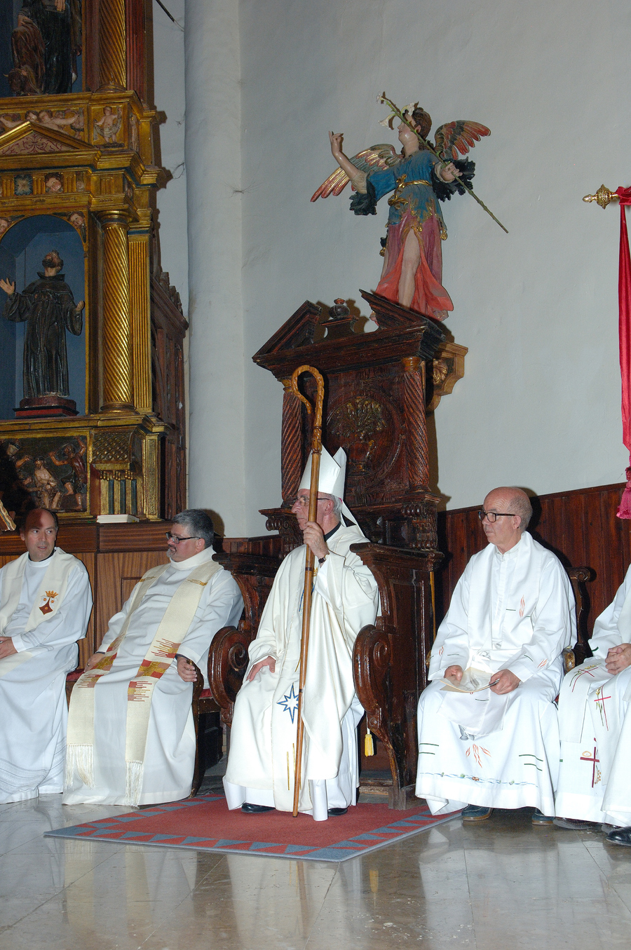 ../Bilder/2015/08/22/ElCarmenCoronacion1148/Fotos/Coronación_142.jpg
