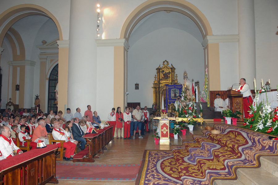 ../Bilder/2015/08/22/ElCarmenCoronacion1148/Fotos/Coronación_147.jpg