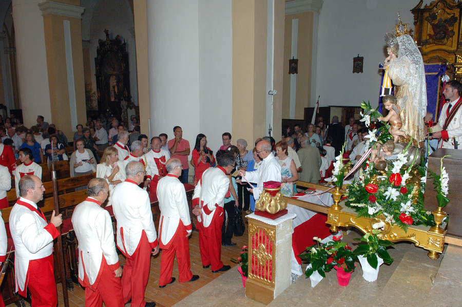 ../Bilder/2015/08/22/ElCarmenCoronacion1148/Fotos/Coronación_163.jpg