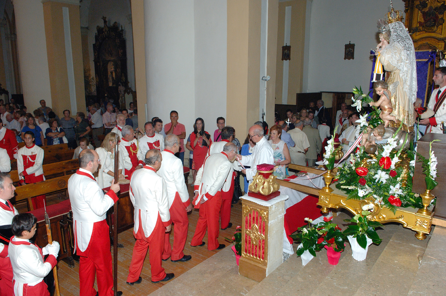 ../Bilder/2015/08/22/ElCarmenCoronacion1148/Fotos/Coronación_164.jpg