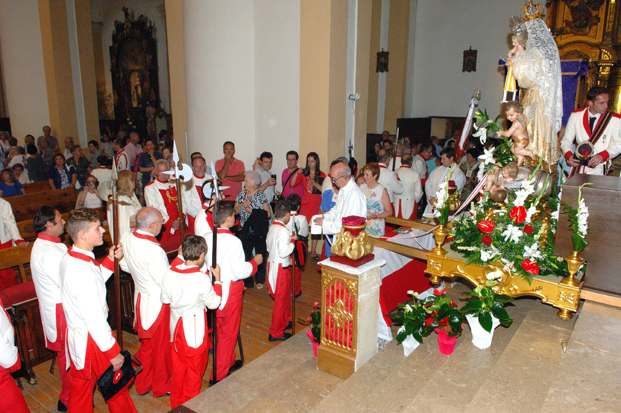 ../Bilder/2015/08/22/ElCarmenCoronacion1148/Fotos/Coronación_169.jpg