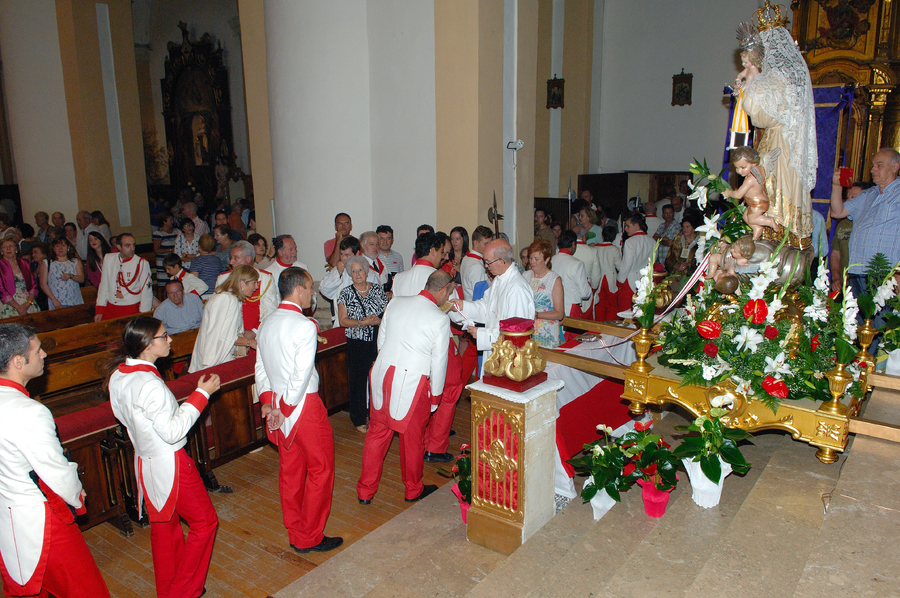 ../Bilder/2015/08/22/ElCarmenCoronacion1148/Fotos/Coronación_174.jpg