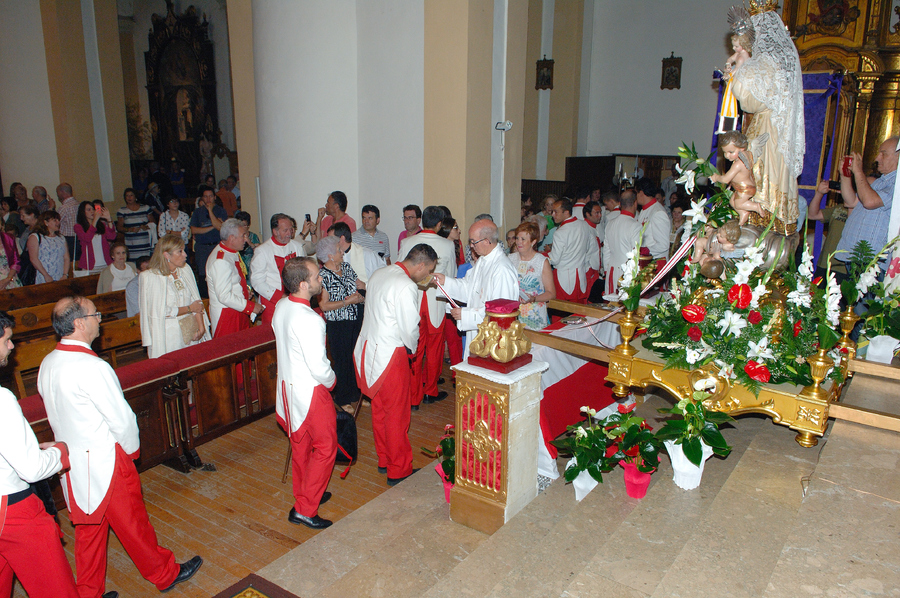 ../Bilder/2015/08/22/ElCarmenCoronacion1148/Fotos/Coronación_176.jpg