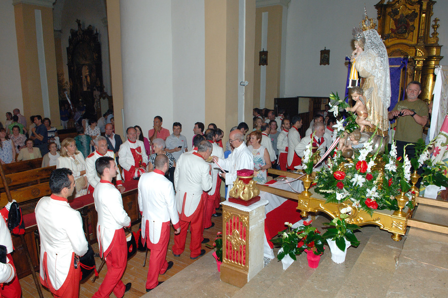 ../Bilder/2015/08/22/ElCarmenCoronacion1148/Fotos/Coronación_179.jpg