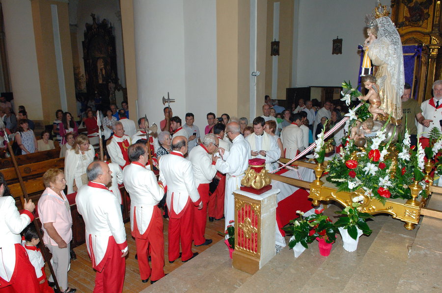 ../Bilder/2015/08/22/ElCarmenCoronacion1148/Fotos/Coronación_184.jpg