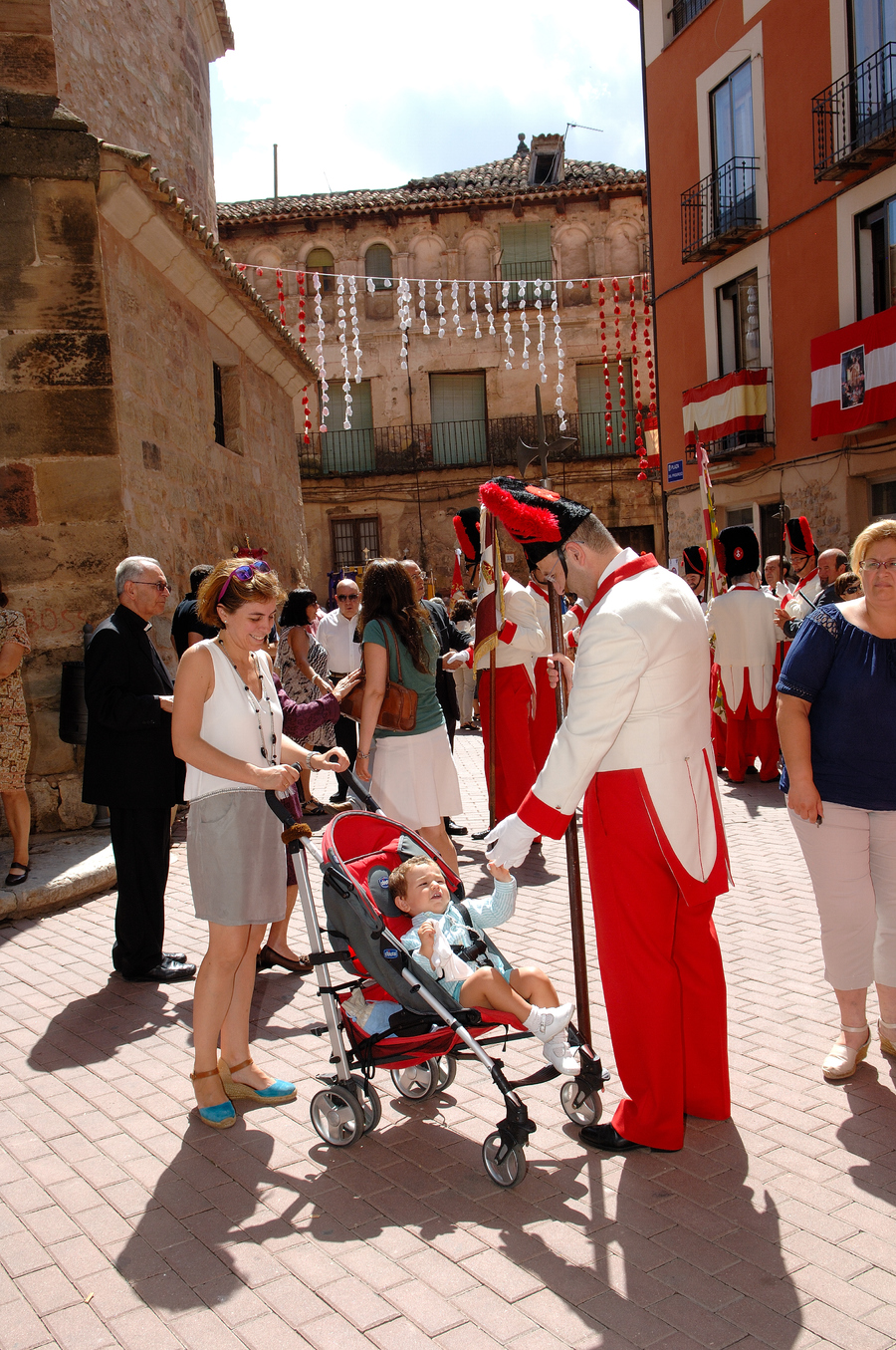 ../Bilder/2015/08/22/ElCarmenCoronacion1148/Fotos/Coronación_197.jpg