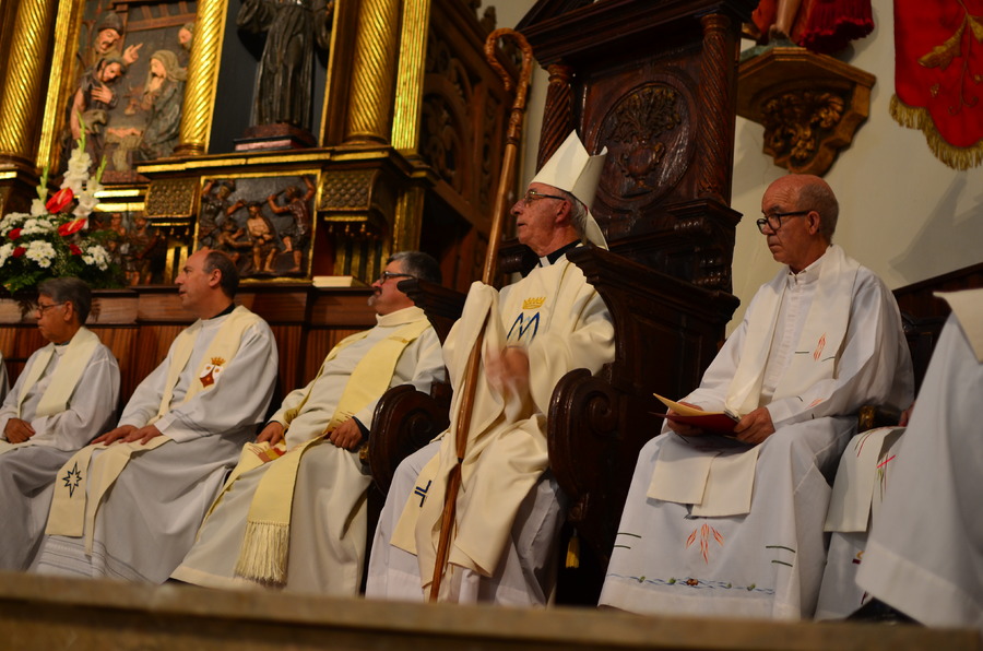 ../Bilder/2015/08/22/ElCarmenCoronacion1223/Fotos/LMS_4496.JPG