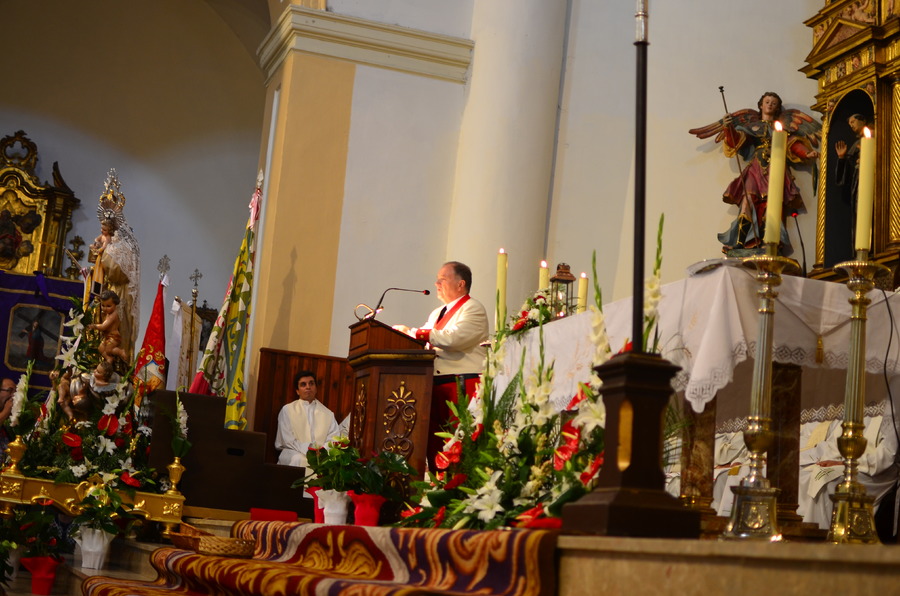 ../Bilder/2015/08/22/ElCarmenCoronacion1223/Fotos/LMS_4498.JPG