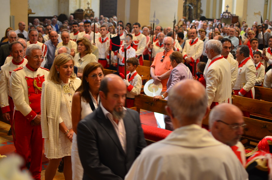 ../Bilder/2015/08/22/ElCarmenCoronacion1223/Fotos/LMS_4511.JPG