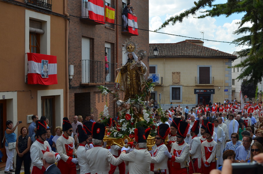 ../Bilder/2015/08/22/ElCarmenCoronacion1223/Fotos/LMS_4585.JPG