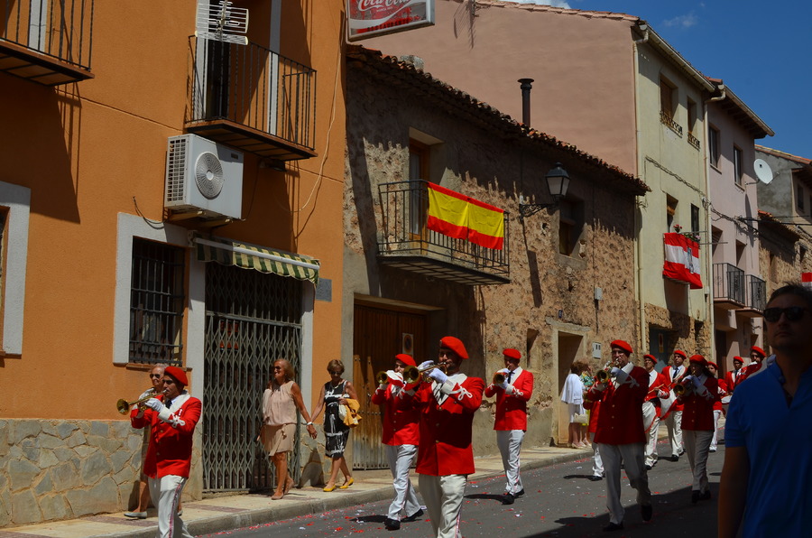 ../Bilder/2015/08/22/ElCarmenCoronacion1223/Fotos/LMS_4635.JPG