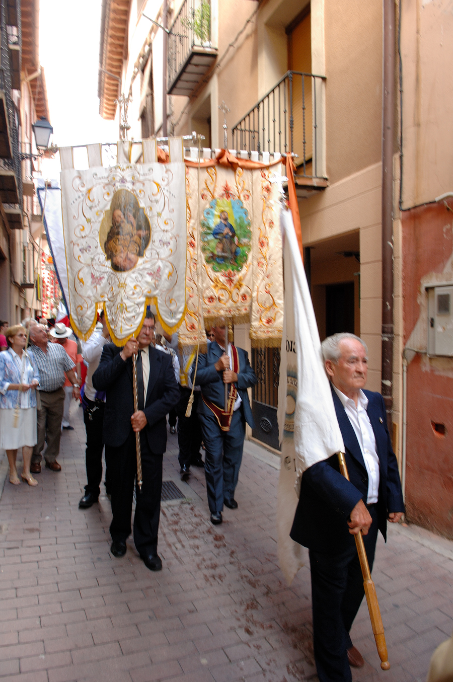../Bilder/2015/08/22/ElCarmenCoronacion1307/Fotos/Coronación_216.jpg