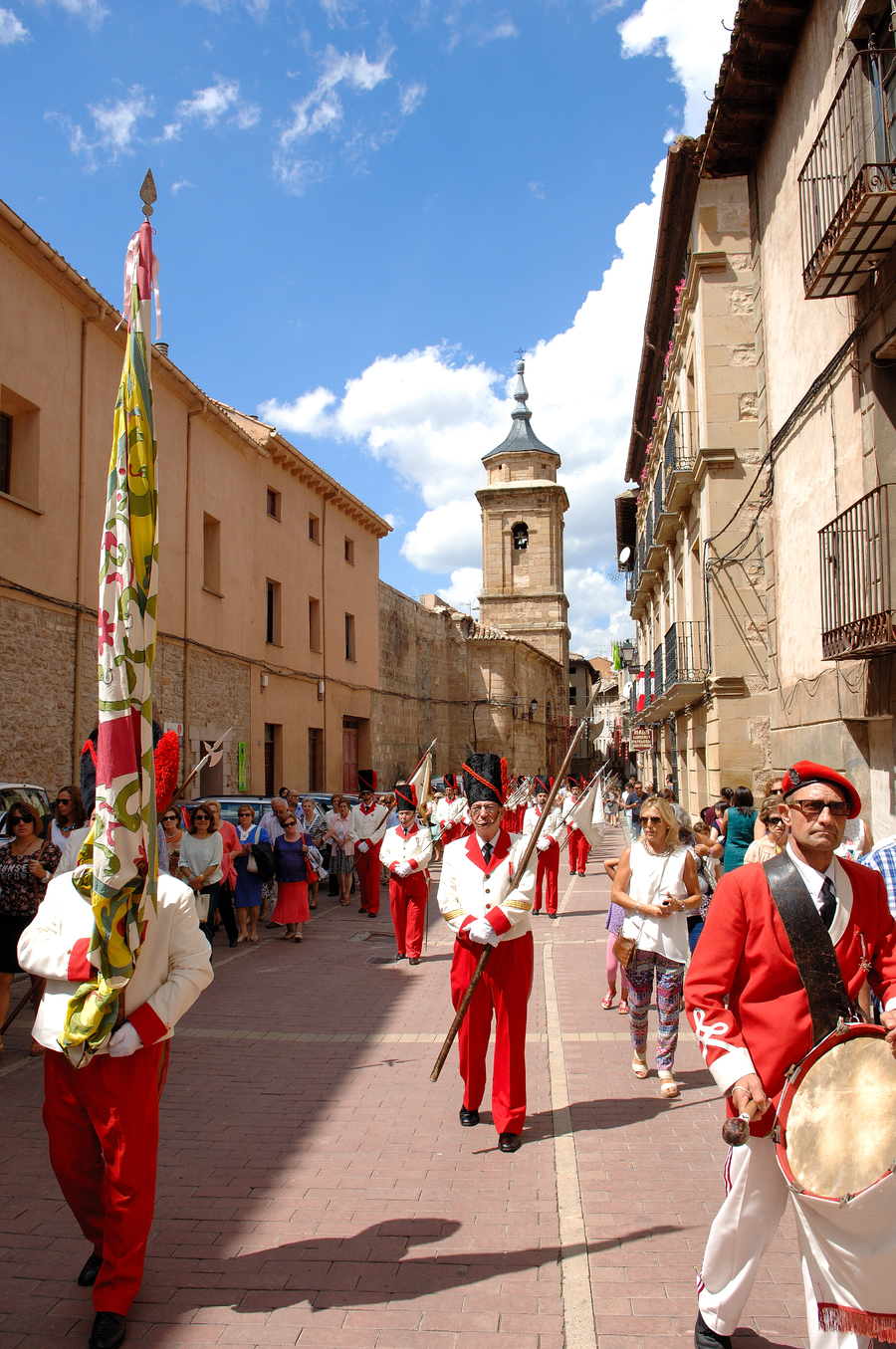 ../Bilder/2015/08/22/ElCarmenCoronacion1307/Fotos/Coronación_245.jpg